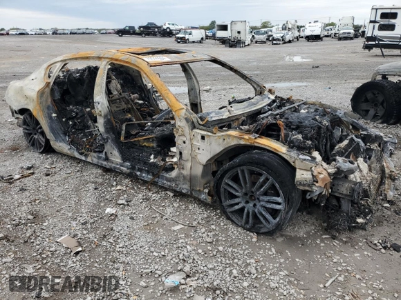 2016 Maserati Quattroporte S Q4 z VIN ZAM56RRA1G1166970, wystawiony jako Copart lot #70644504 z przebiegiem Nie podano mil oraz Szkoda całkowita • Salvage title. Historia ofert i sprzedaży dostępna na DreamBid. Obrazek 4.