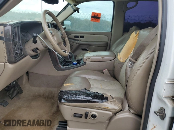 2005 GMC Yukon Denali z VIN 1GKEK63UX5J194771, wystawiony jako Copart lot #53170035 z przebiegiem 175 910 mil mil oraz Czysty tytuł • Clean title. Historia ofert i sprzedaży dostępna na DreamBid. Obrazek 7.