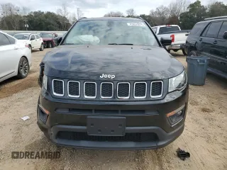 2019 Jeep Compass Altitude z VIN 3C4NJDBB5KT657021, wystawiony jako Copart lot #44572335 z przebiegiem 64 159 mil mil oraz Szkoda całkowita • Salvage title. Historia ofert i sprzedaży dostępna na DreamBid. Obrazek 5.