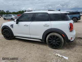 2020 MINI Countryman Cooper S with VIN WMZYW7C03L3M01924, listed as a Copart auction lot 70304324 with 47,776 mi miles and Salvage Title. Bid and sale history available at carsss.com. Image 2.