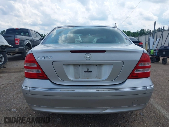 2003 Mercedes-Benz C 320 z VIN WDBRF64J73F341438, wystawiony jako IAAI lot #42371572 z przebiegiem 228 061 mil mil oraz . Historia ofert i sprzedaży dostępna na DreamBid. Obrazek 20.