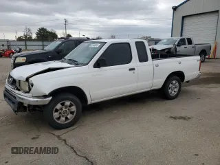 1998 Nissan Frontier XE z VIN 1N6DD26SXWC316312, wystawiony jako Copart lot #51343345 z przebiegiem 124 461 mil mil oraz Szkoda całkowita • Salvage title. Historia ofert i sprzedaży dostępna na DreamBid. Obrazek 1.