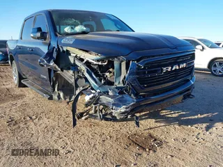 2019 Ram 1500 Big Horn z VIN 1C6SRFFT8KN767708, wystawiony jako IAAI lot #41657766 z przebiegiem 64 472 mil mil oraz . Historia ofert i sprzedaży dostępna na DreamBid. Obrazek 6.