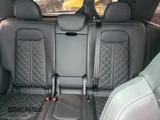 2022 Audi SQ8 Prestige z VIN WA1CWBF10ND008584, wystawiony jako Copart lot #51603143 z przebiegiem 18 461 mil mil oraz . Historia ofert i sprzedaży dostępna na DreamBid. Obrazek 10.