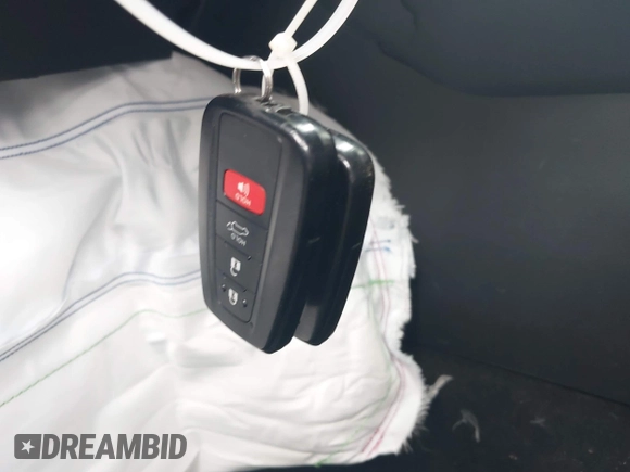 2022 Toyota RAV4 Hybrid XSE z VIN 2T3E6RFV2NW032835, wystawiony jako IAAI lot #42429819 z przebiegiem 67 101 mil mil oraz . Historia ofert i sprzedaży dostępna na DreamBid. Obrazek 11.