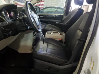 2016 Chrysler Town & Country Touring L Anniversary Edition with VIN 2C4RC1CG3GR284592, listed as a Copart auction lot 62499194 with 98,428 mi miles and Salvage Title. Bid and sale history available at DreamBid. Image 7.