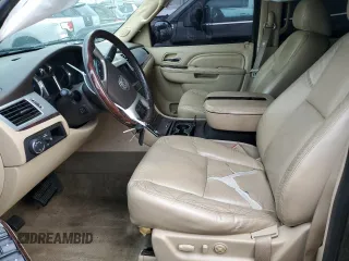 2011 Cadillac Escalade ESV Luxury z VIN 1GYS4HEF8BR146387, wystawiony jako Copart lot #54203505 z przebiegiem 236 372 mil mil oraz Nie do naprawy • Non repairable. Historia ofert i sprzedaży dostępna na DreamBid. Obrazek 7.