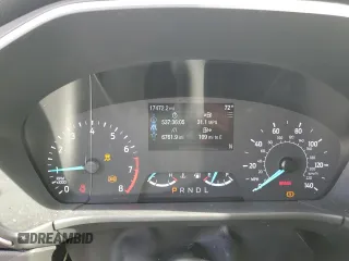 2022 Ford Escape SE z VIN 1FMCU0G63NUB40275, wystawiony jako Copart lot #52416065 z przebiegiem 17 472 mil mil oraz Szkoda całkowita • Salvage title. Historia ofert i sprzedaży dostępna na DreamBid. Obrazek 9.