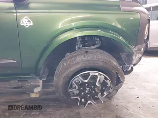 2022 Ford Bronco с VIN 1FMEE5DP5NLB39750, выставлен на аукционе IAAI как лот 41294068 с пробегом 16 939 миль миль и . История ставок и продаж доступна на DreamBid. Изображение 17.