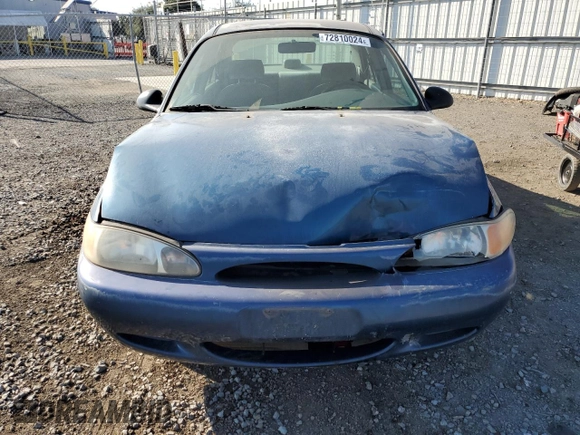 1998 Ford Escort SE z VIN 1FAFP13P1WW167919, wystawiony jako Copart lot #72810024 z przebiegiem 211 520 mil mil oraz Szkoda całkowita • Salvage title. Historia ofert i sprzedaży dostępna na DreamBid. Obrazek 5.