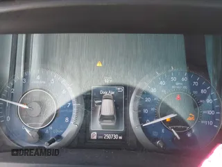 2015 Toyota Sienna XLE с VIN 5TDYK3DC3FS537633, выставлен на аукционе IAAI как лот 42534653 с пробегом 250 730 миль миль и . История ставок и продаж доступна на DreamBid. Изображение 7.