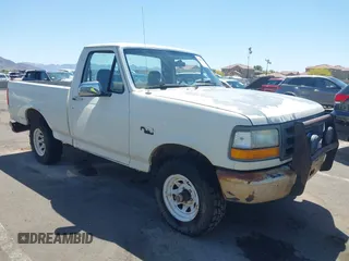 1992 Ford F-150 with VIN 1FTEF14H0NLA47691, listed as a IAAI auction lot 42096312 with 1 mi miles. Bid and sale history available at carsss.com. Image 1.