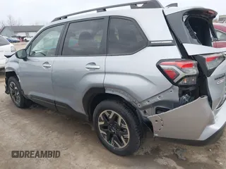 2025 Subaru Forester Premium с VIN JF2SLDBC5SH538293, выставлен на аукционе IAAI как лот 41898976 с пробегом 424 миль миль и . История ставок и продаж доступна на DreamBid. Изображение 15.