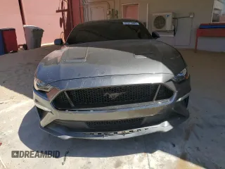 2019 Ford Mustang GT z VIN 1FA6P8CF8K5182790, wystawiony jako Copart lot #57271095 z przebiegiem 700 038 mil mil oraz Szkody całkowita. Historia ofert i sprzedaży dostępna na DreamBid. Obrazek 5.