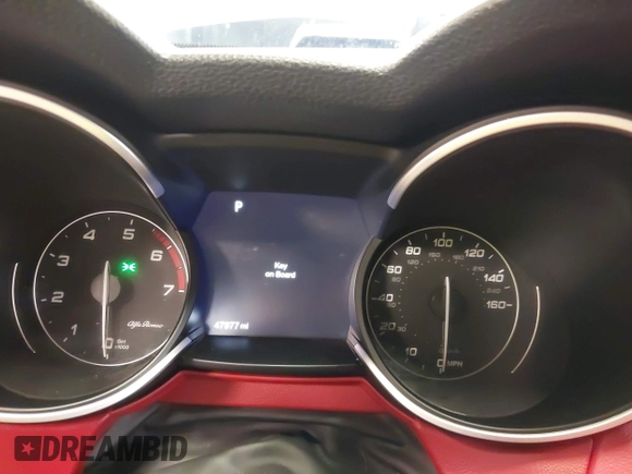 2020 Alfa Romeo Stelvio Ti z VIN ZASPAKBN9L7C92041, wystawiony jako IAAI lot #41329129 z przebiegiem 47 977 mil mil oraz . Historia ofert i sprzedaży dostępna na DreamBid. Obrazek 7.