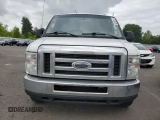 2013 Ford Econoline Cargo Commercial z VIN 1FTNE2EW6DDA80208, wystawiony jako Copart lot #57355035 z przebiegiem 260 858 mil mil oraz Czysty tytuł • Clean title. Historia ofert i sprzedaży dostępna na DreamBid. Obrazek 5.