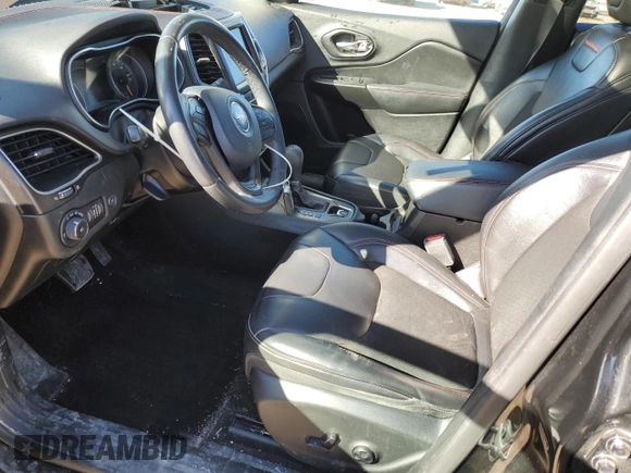 2019 Jeep Cherokee Trailhawk with VIN 1C4PJMBX8KD253401, listed as a Copart auction lot 46624245 with 79,627 mi miles and Salvage Title. Bid and sale history available at DreamBid. Image 7.