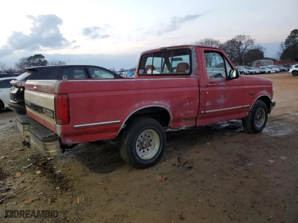 1992 Ford 1/2 Ton Trucks with VIN 1FTDF15N7NNA66551, listed as a Copart auction lot 44051595 with 137,522 mi miles and Clean Title. Bid and sale history available at carsss.com. Image 3.