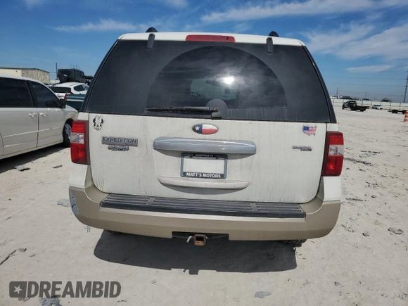 2008 Ford Expedition Eddie Bauer z VIN 1FMFU17588LA80837, wystawiony jako Copart lot #46675555 z przebiegiem 238 984 mil mil oraz Szkoda całkowita • Salvage title. Historia ofert i sprzedaży dostępna na DreamBid. Obrazek 6.