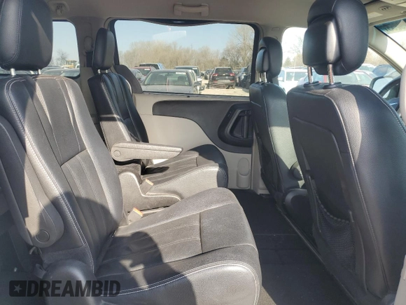 2015 Chrysler Town & Country Touring with VIN 2C4RC1BG5FR677347, listed as a Copart auction lot 50829255 with 86,756 mi miles and Clean Title. Bid and sale history available at carsss.com. Image 11.