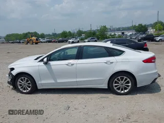 2020 Ford Fusion SE with VIN 3FA6P0LUXLR155881, listed as a IAAI auction lot 42426199 with 103,809 mi miles and . Bid and sale history available at DreamBid. Image 15.