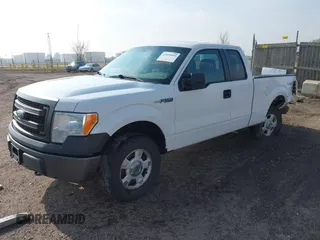 2014 Ford F-150 XL with VIN 1FTEX1EM0EKE57132, listed as a IAAI auction lot 41895499 with 260,186 mi miles and . Bid and sale history available at carsss.com. Image 17.