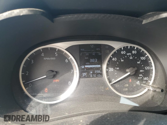 2020 Nissan Versa S z VIN 3N1CN8DV9LL880225, wystawiony jako Copart lot #55391815 z przebiegiem 67 010 mil mil oraz Szkoda całkowita • Salvage title. Historia ofert i sprzedaży dostępna na DreamBid. Obrazek 9.