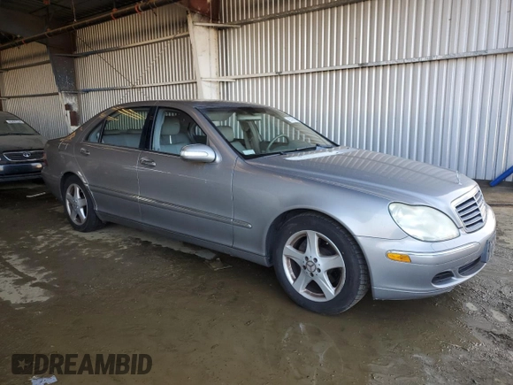 2004 Mercedes-Benz S-Class 4.3L with VIN WDBNG70JX4A392518, listed as a Copart auction lot 85789154 with 156,840 mi miles and Clean Title. Bid and sale history available at carsss.com. Image 4.