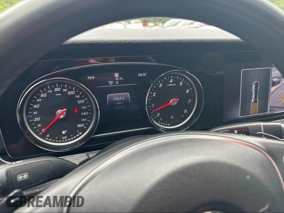 2017 Mercedes-Benz E 300 Luxury with VIN WDDZF4JB0HA036490, listed as a IAAI auction lot 42723270 with 133,703 mi miles and . Bid and sale history available at DreamBid. Image 7.
