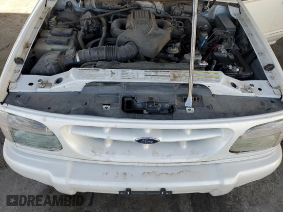 2000 Ford Explorer z VIN 1FMZU75E8YZA63925, wystawiony jako Copart lot #88376205 z przebiegiem 317 731 mil mil oraz Czysty tytuł • Clean title. Historia ofert i sprzedaży dostępna na DreamBid. Obrazek 12.