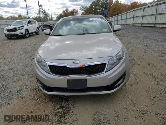 2013 Kia Optima EX с VIN 5XXGN4A71DG231996, выставлен на аукционе Copart как лот 75771594 с пробегом 135 278 миль миль и Списание • Salvage title. История ставок и продаж доступна на DreamBid. Изображение 11.