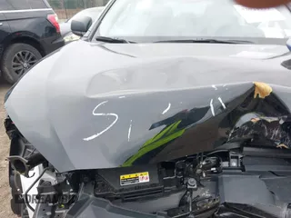 2025 Toyota Corolla Cross L z VIN 7MUAAABG5SV124532, wystawiony jako IAAI lot #42021771 z przebiegiem 7 mil mil oraz . Historia ofert i sprzedaży dostępna na DreamBid. Obrazek 10.