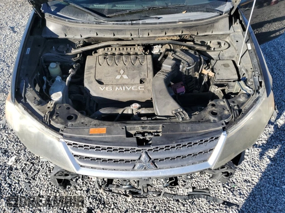 2007 Mitsubishi Outlander XLS with VIN JA4MT41X67Z003402, listed as a Copart auction lot 84522704 with 410,603 mi miles and Non Repairable. Bid and sale history available at carsss.com. Image 13.