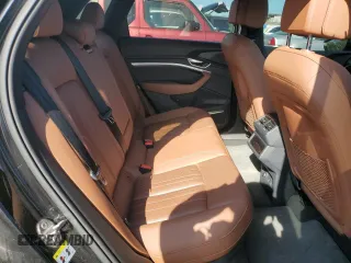 2019 Audi e-tron Premium Plus с VIN WA1LABGE5KB013142, выставлен на аукционе Copart как лот 52452085 с пробегом 91 042 миль миль и Списание • Salvage title. История ставок и продаж доступна на DreamBid. Изображение 11.