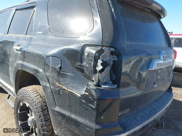2012 Toyota 4Runner SR5 with VIN JTEBU5JR0C5106958, listed as a IAAI auction lot 41663880 with 1 mi miles. Bid and sale history available at carsss.com. Image 6.