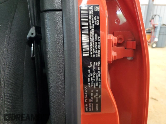 2020 Jeep Renegade Jeepster z VIN ZACNJBAB9LPL86959, wystawiony jako Copart lot #59903245 z przebiegiem 56 150 mil mil oraz Szkoda całkowita • Salvage title. Historia ofert i sprzedaży dostępna na DreamBid. Obrazek 13.