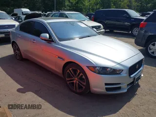2017 Jaguar XE 35t Premium z VIN SAJAD4BV7HA961369, wystawiony jako IAAI lot #42409179 z przebiegiem 126 042 mil mil oraz . Historia ofert i sprzedaży dostępna na DreamBid. Obrazek 1.