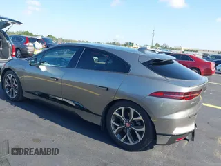 2020 Jaguar I-Pace HSE с VIN SADHD2S13L1F84022, выставлен на аукционе IAAI как лот 42212391 с пробегом 18 018 миль миль и . История ставок и продаж доступна на DreamBid. Изображение 3.