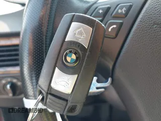 2008 BMW 3 Series 328xi with VIN WBAVC93538K039655, listed as a IAAI auction lot 40001472 with 175,416 mi miles. Bid and sale history available at carsss.com. Image 11.