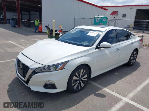 2019 Nissan Altima SL with VIN 1N4BL4EV9KC103050, listed as a IAAI auction lot 42139670 with 112,427 mi miles and . Bid and sale history available at DreamBid. Image 2.