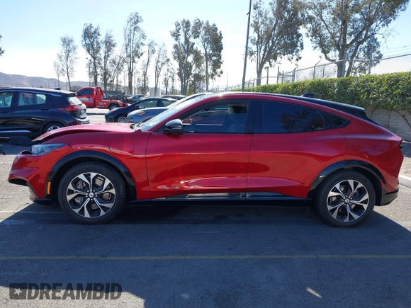 2021 Ford Mustang Mach-E Premium z VIN 3FMTK3SS4MMA58585, wystawiony jako IAAI lot #41360050 z przebiegiem 35 456 mil mil oraz . Historia ofert i sprzedaży dostępna na DreamBid. Obrazek 14.