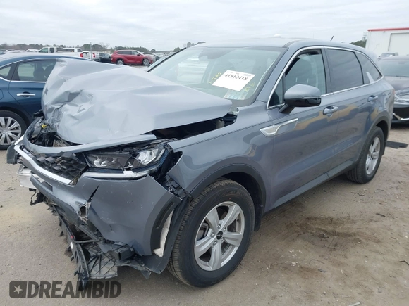 2022 Kia Sorento LX with VIN 5XYRG4LC2NG117242, listed as a IAAI auction lot 41512418 with 39,187 mi miles. Bid and sale history available at carsss.com. Image 2.