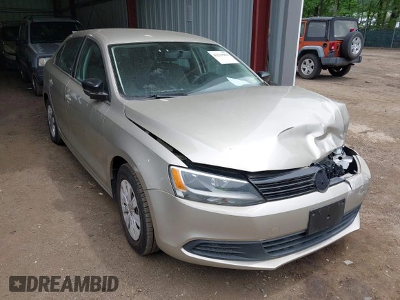 2014 Volkswagen Jetta S z VIN 3VW2K7AJ0EM231386, wystawiony jako IAAI lot #42229963 z przebiegiem 105 432 mil mil oraz . Historia ofert i sprzedaży dostępna na DreamBid. Obrazek 1.