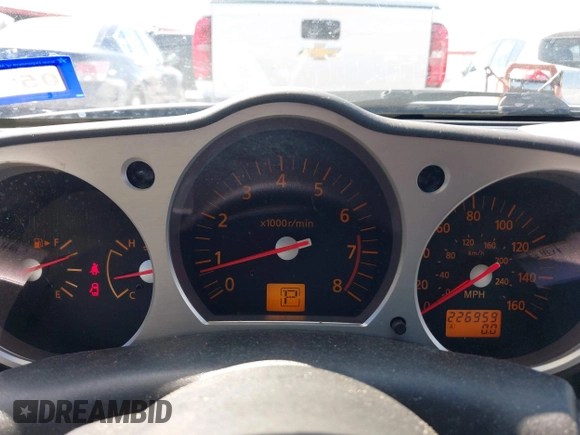 2003 Nissan 350Z Enthusiast with VIN JN1AZ34D53T118124, listed as a IAAI auction lot 42108268 with 226,959 mi miles. Bid and sale history available at carsss.com. Image 7.