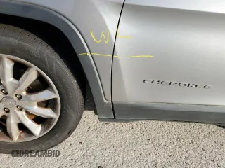 2017 Jeep Cherokee Limited с VIN 1C4PJLDS1HW585446, выставлен на аукционе Copart как лот 60150165 с пробегом Не указан миль и Списание • Salvage title. История ставок и продаж доступна на DreamBid. Изображение 13.