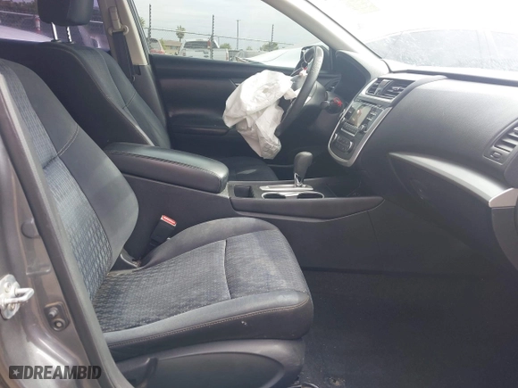 2016 Nissan Altima 2.5 SL with VIN 1N4AL3AP4GC199187, listed as a IAAI auction lot 42050610 with 205,174 mi miles. Bid and sale history available at carsss.com. Image 5.