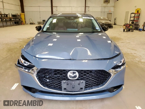 2024 Mazda 3 S Carbon Edition with VIN 3MZBPBCM1RM401627, listed as a Copart auction lot 60840015 with 41,667 mi miles and Clean title. Bid and sale history available at DreamBid. Image 5.