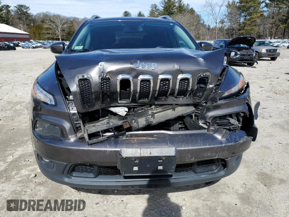 2016 Jeep Cherokee Latitude with VIN 1C4PJMCB0GW371764, listed as a Copart auction lot 47958335 with 121,571 mi miles and Salvage Title. Bid and sale history available at carsss.com. Image 5.