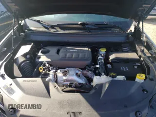 2020 Jeep Cherokee High Altitude with VIN 1C4PJLDN3LD530155, listed as a Copart auction lot 70008962 with 32,942 mi miles and . Bid and sale history available at DreamBid. Image 13.
