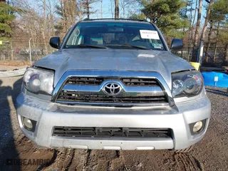 2006 Toyota 4Runner SR5 with VIN JTEBU14R668070572, listed as a IAAI auction lot 41812224 with 133,906 mi miles. Bid and sale history available at carsss.com. Image 12.